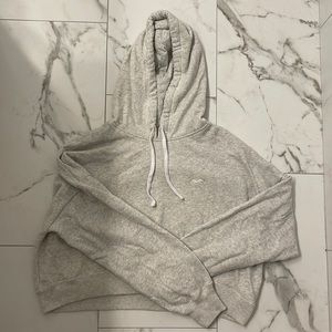 NWOT Grey cropped hollister hoodie